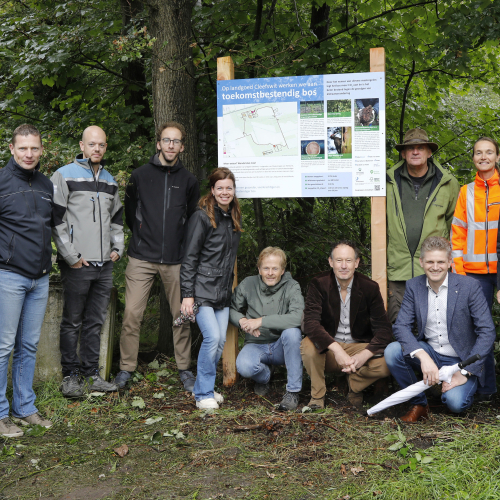 onthulling bord klimaatbos 31-08-2023 (17a).jpg