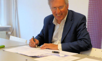 Ondertekening oplevering Oude Kerk Zoetermeer.jpg
